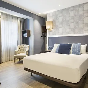 Otel Acta Splendid